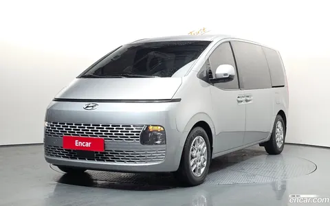 Hyundai Staria 2023 купить в Москве