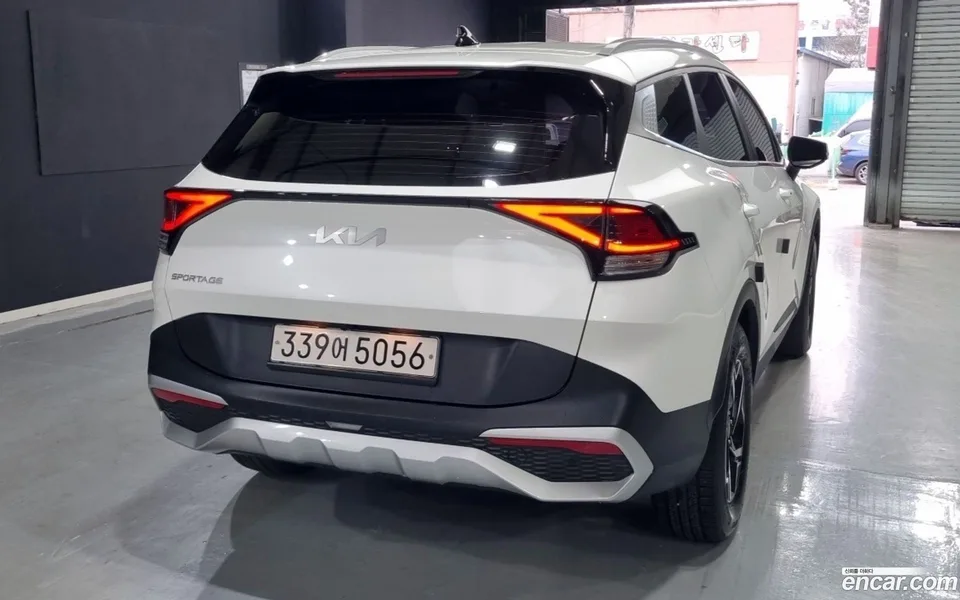 Kia Sportage 1.6 2WD 2022 — миниатюра 2
