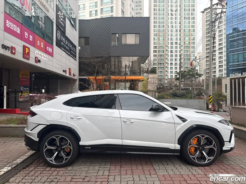 Lamborghini Urus 4.0 V8 S 2024 — миниатюра 3