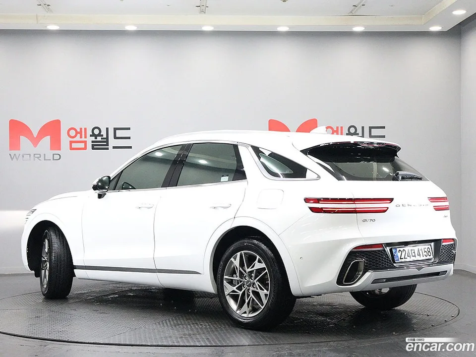 Genesis GV70 2.5T AWD 2024 — миниатюра 4