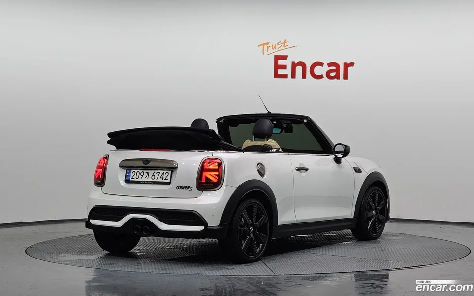 MINI Cooper S Convertible 2024 — миниатюра 2