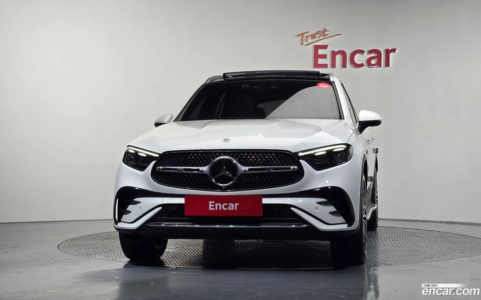Mercedes-Benz GLC-Class GLC300 4MATIC AMG Line 2023 — миниатюра 3