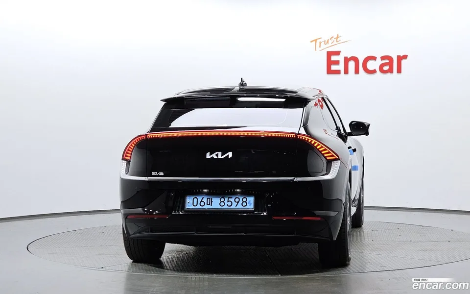Kia EV6 2022 — миниатюра 4