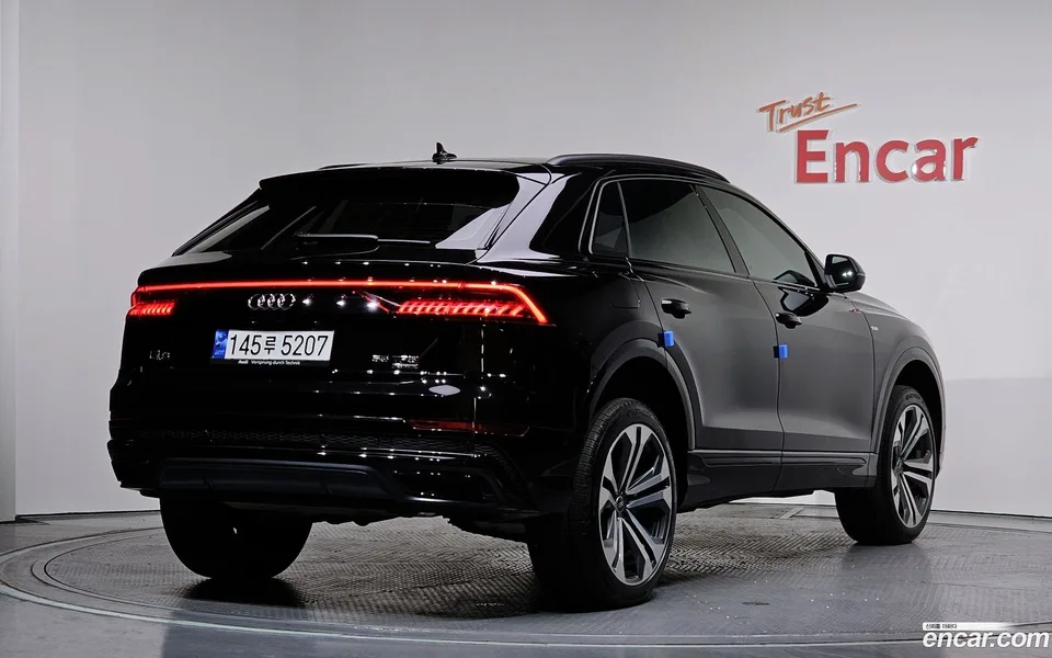 Audi Q8 (4M) 55 TFSI 2023 — миниатюра 2
