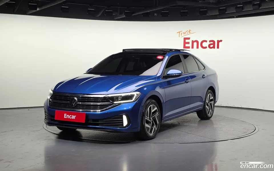 Volkswagen Jetta 1.5 TSI 2024 — фото 1, купить с доставкой в Москву