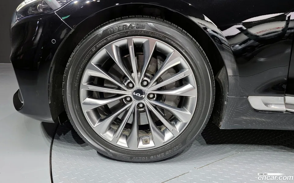 Kia K9 3.8 GDI AWD 2023 — миниатюра 5