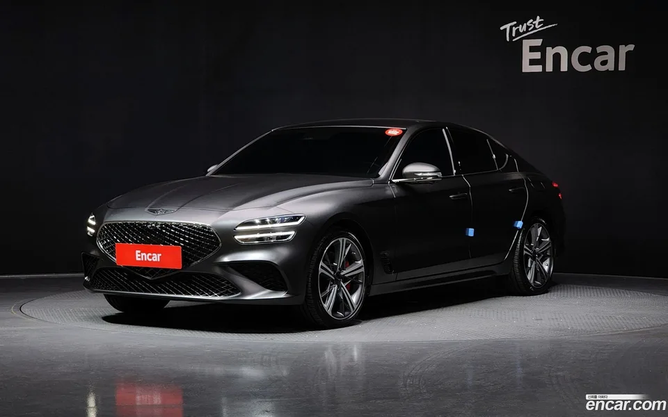 Genesis G70 2.5T 2WD 2023 — фото 1, купить с доставкой в Москву