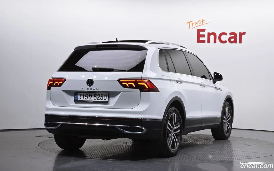 Volkswagen Tiguan 2.0 TDI 2024 — миниатюра 2