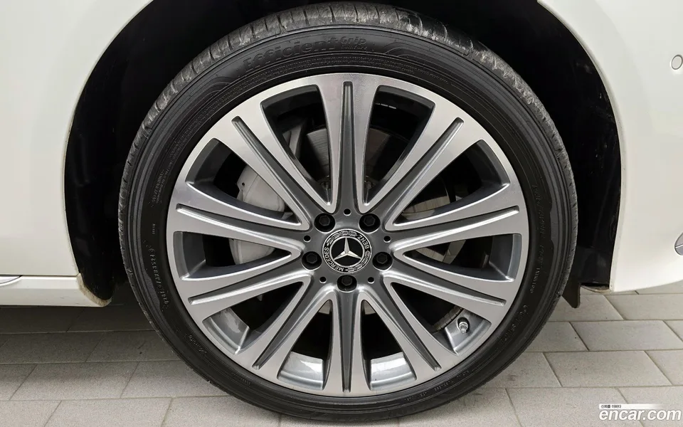 Mercedes-Benz E-Class E350 4MATIC 2022 — миниатюра 5