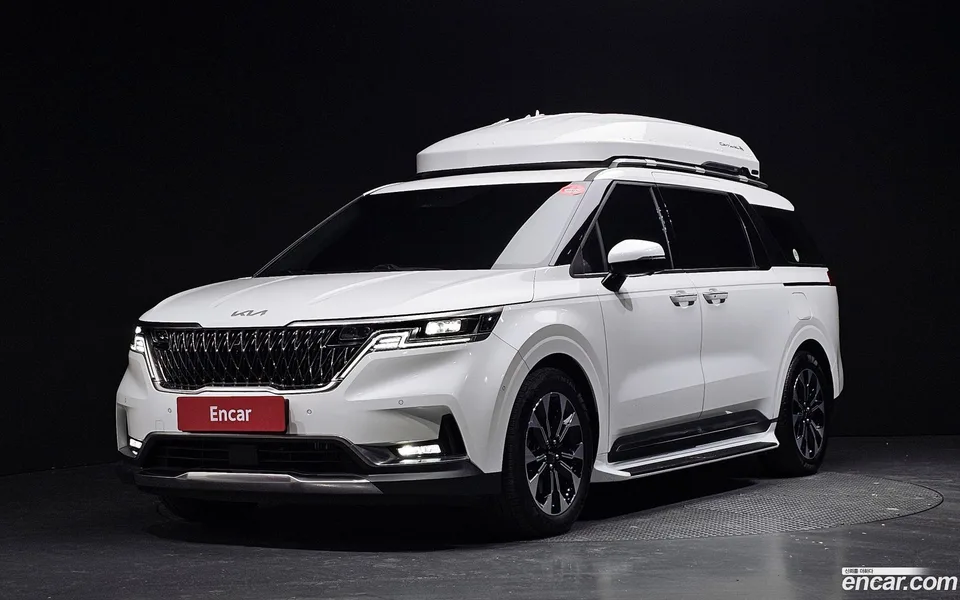 Kia Carnival 9 2022 — фото 1, купить с доставкой в Москву
