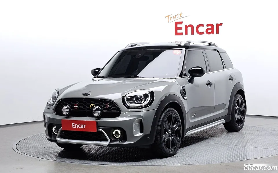 MINI Cooper S Countryman ALL4 2022 — фото 1, купить с доставкой в Москву