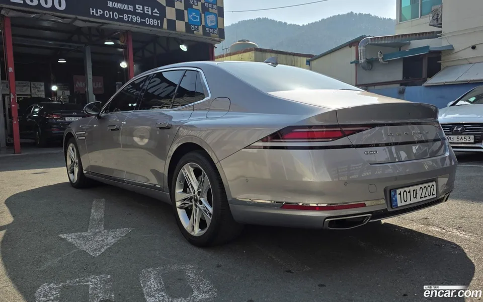 Genesis G90 3.5 2WD 2023 — миниатюра 4