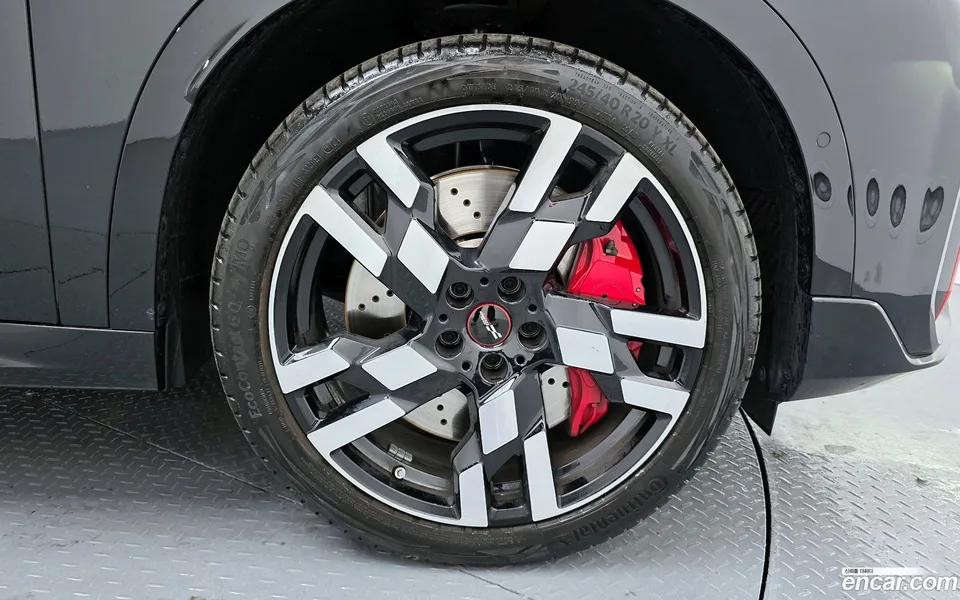 MINI Cooper S Countryman ALL4 JCW 2024 — миниатюра 5