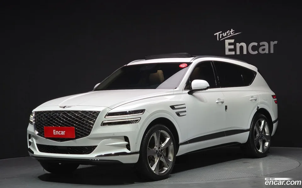 Genesis GV80 2.5T AWD 2023 — фото 1, купить с доставкой в Москву