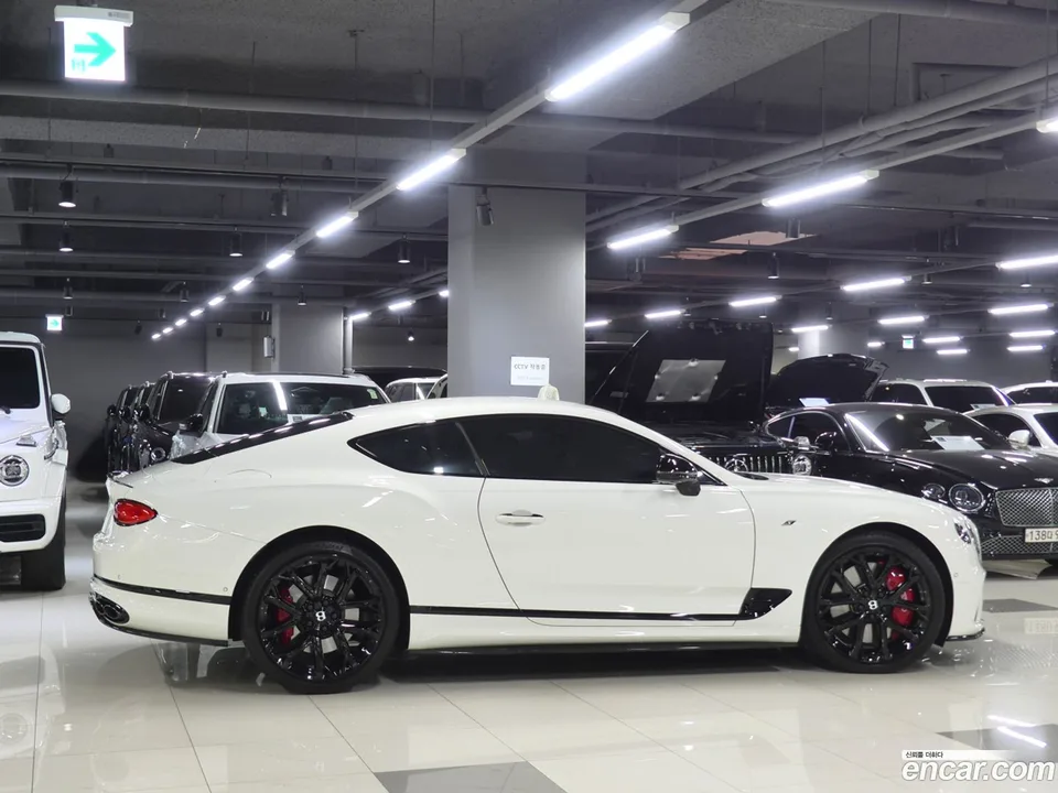 Bentley Continental GT 4.0 GTS 2023 — миниатюра 2
