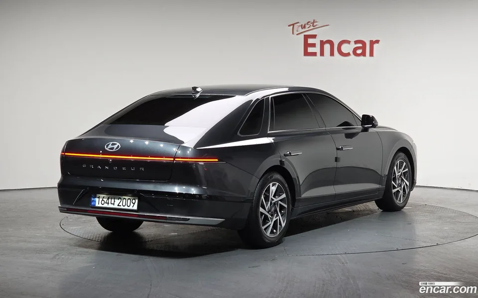 Hyundai Grandeur 3.5 2WD 2023 — миниатюра 2