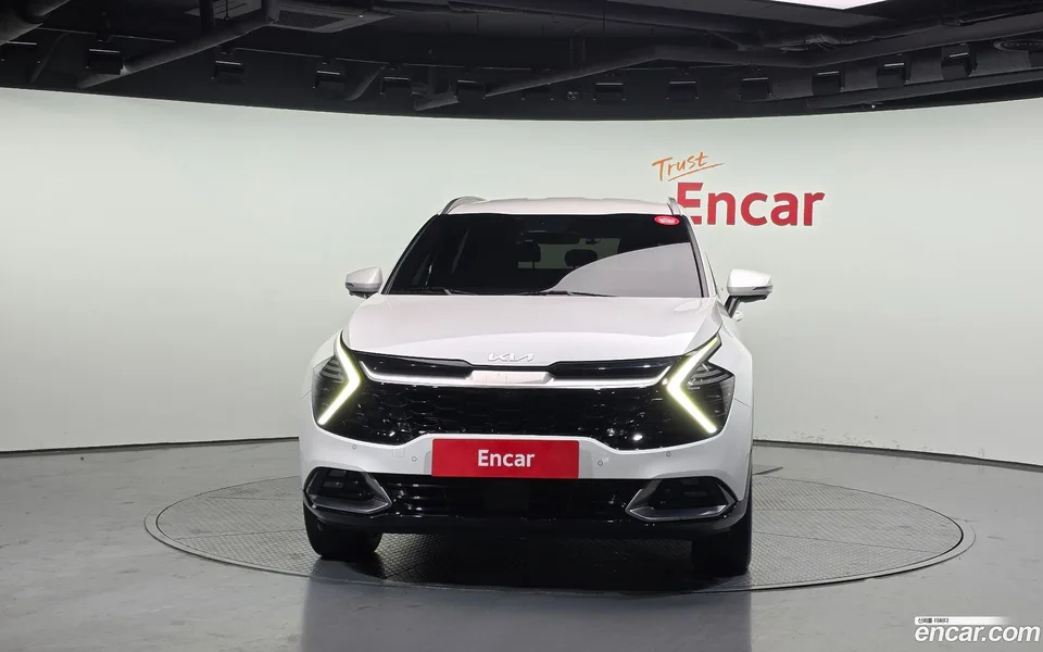 Kia Sportage 1.6 2WD 2023 — миниатюра 3