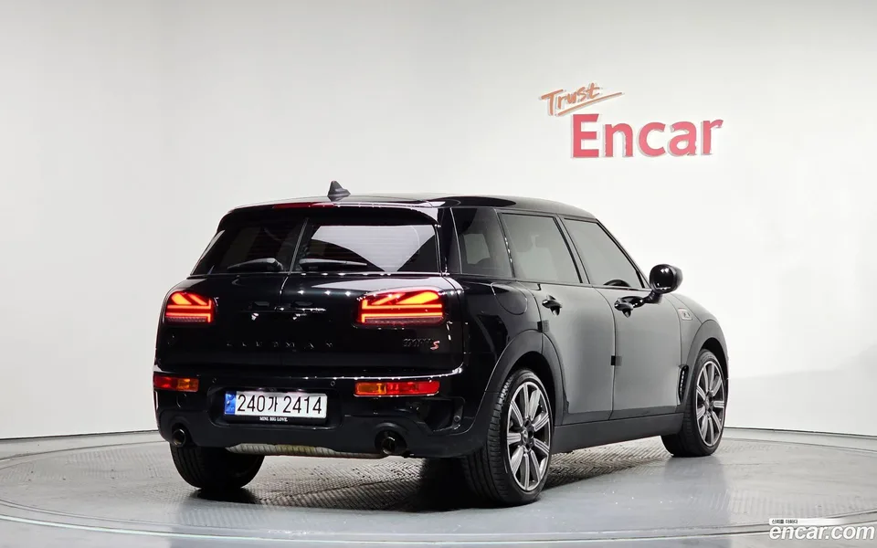 MINI Cooper S Clubman 2023 — миниатюра 2