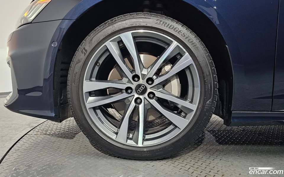 Audi A6 45 TFSI 2023 — миниатюра 5
