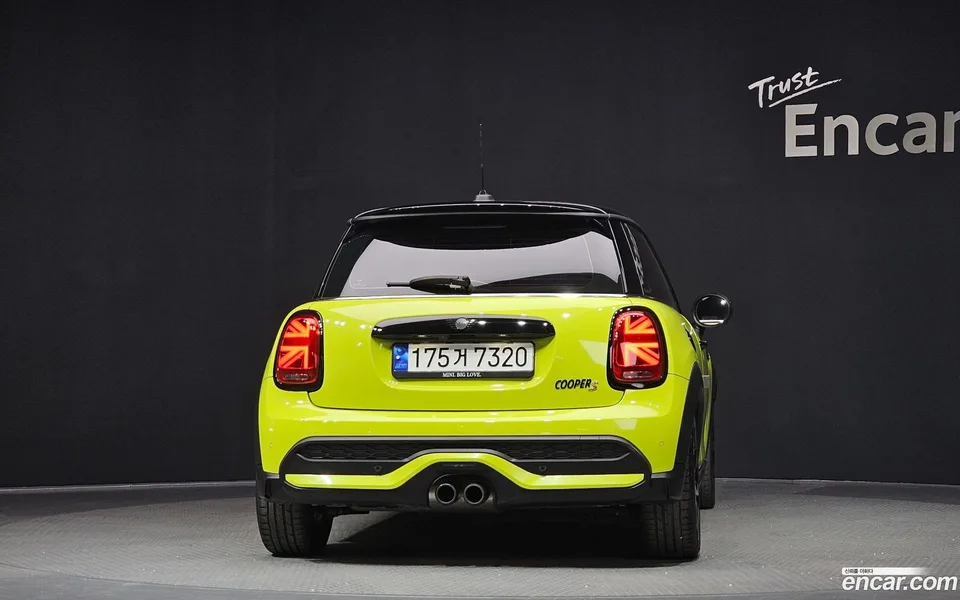 MINI Cooper S 2023 — миниатюра 4