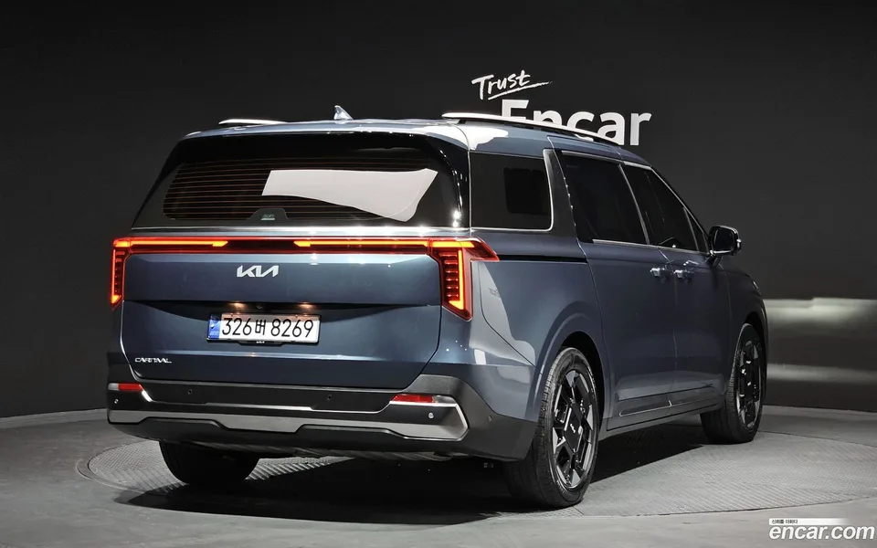 Kia Carnival 7 2024 — миниатюра 2