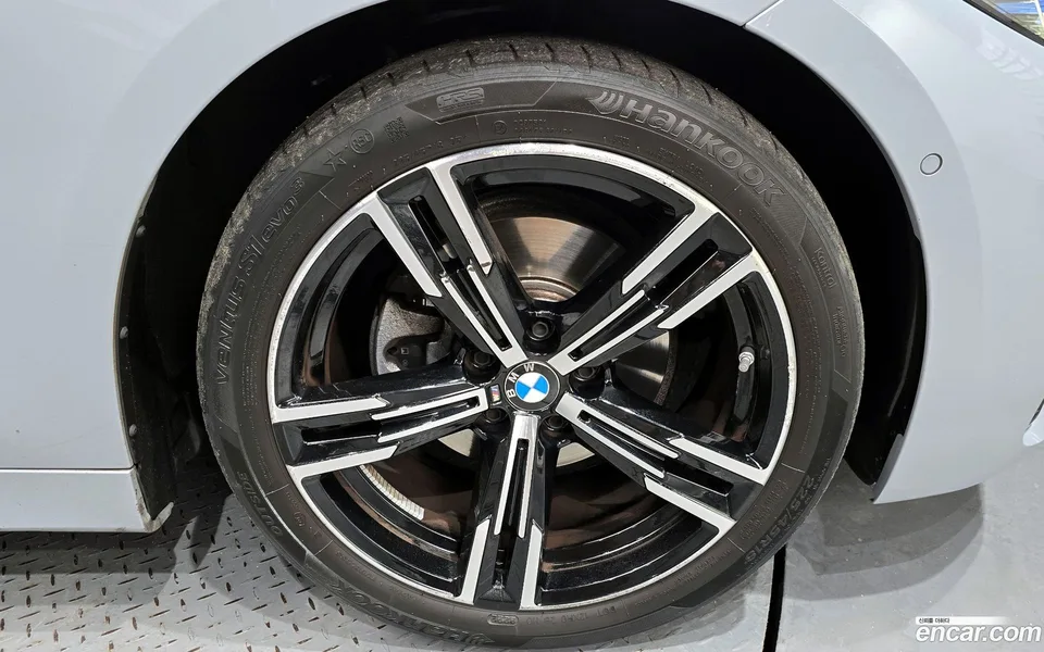 BMW 4 Series 420i M 2022 — миниатюра 5