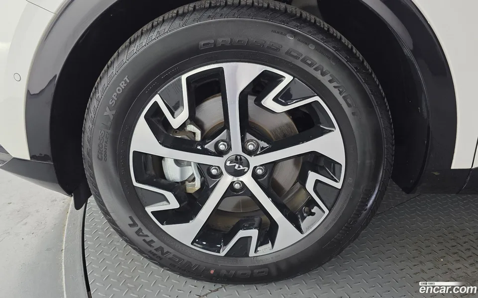 Kia Sportage Hybrid 2WD 2023 — миниатюра 5