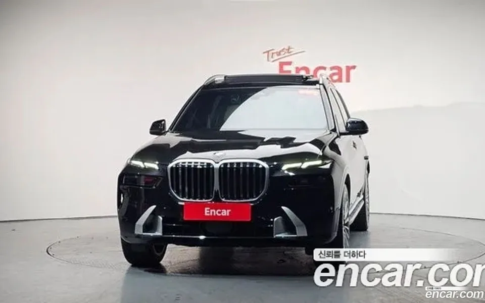 BMW X7 xDrive 40i 6 2023 — миниатюра 3
