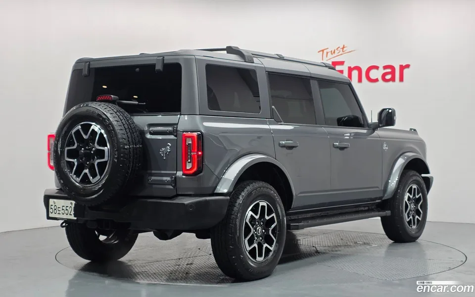 Ford Bronco 2.7 2023 — миниатюра 2