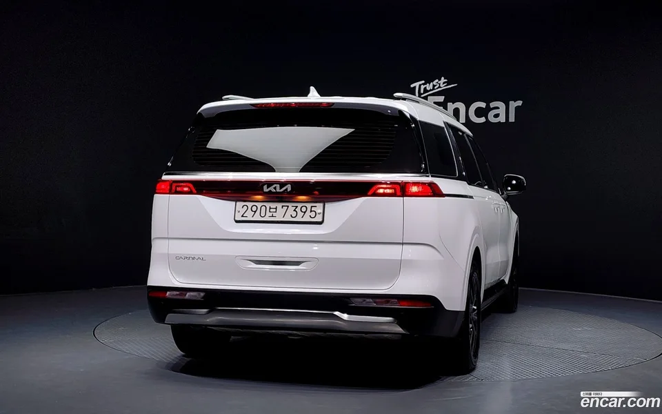 Kia Carnival 9 2023 — миниатюра 4