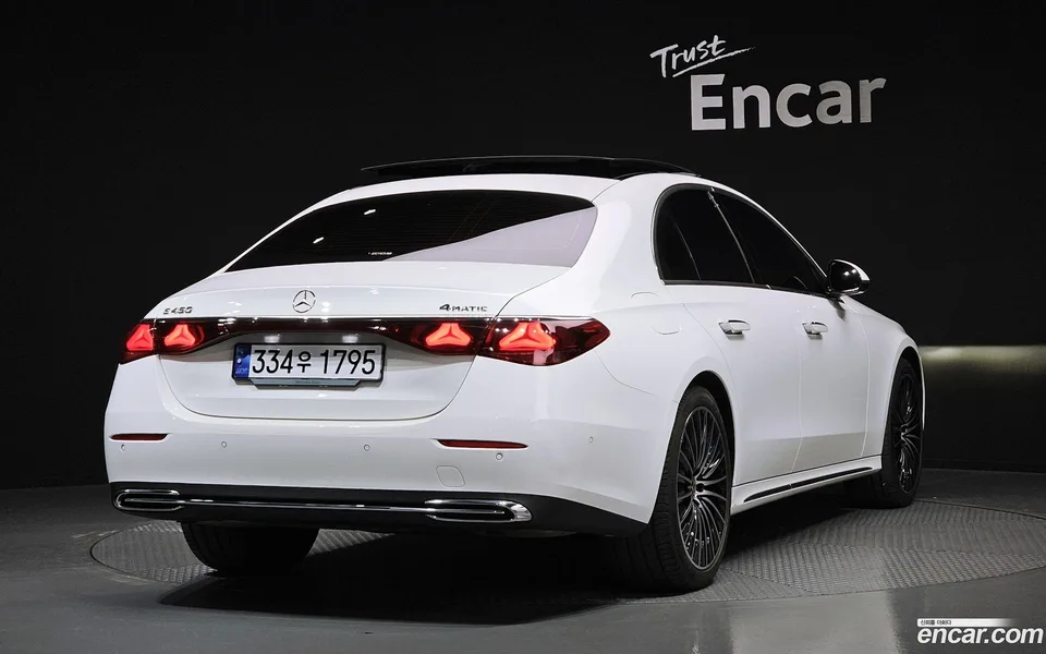 Mercedes-Benz E-Class E450 4MATIC 2024 — миниатюра 2