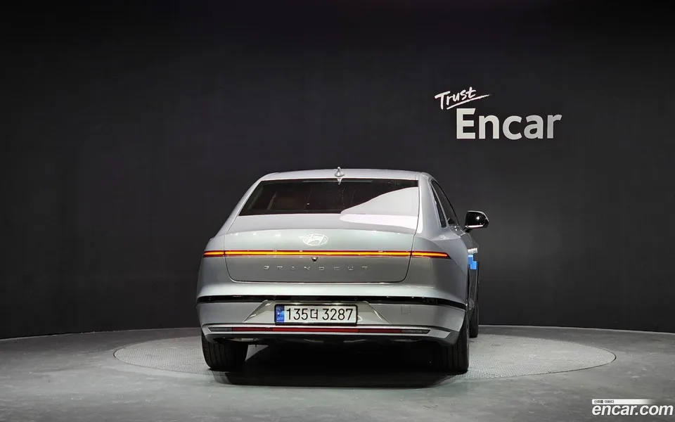 Hyundai Grandeur 2.5 2WD 2023 — миниатюра 4
