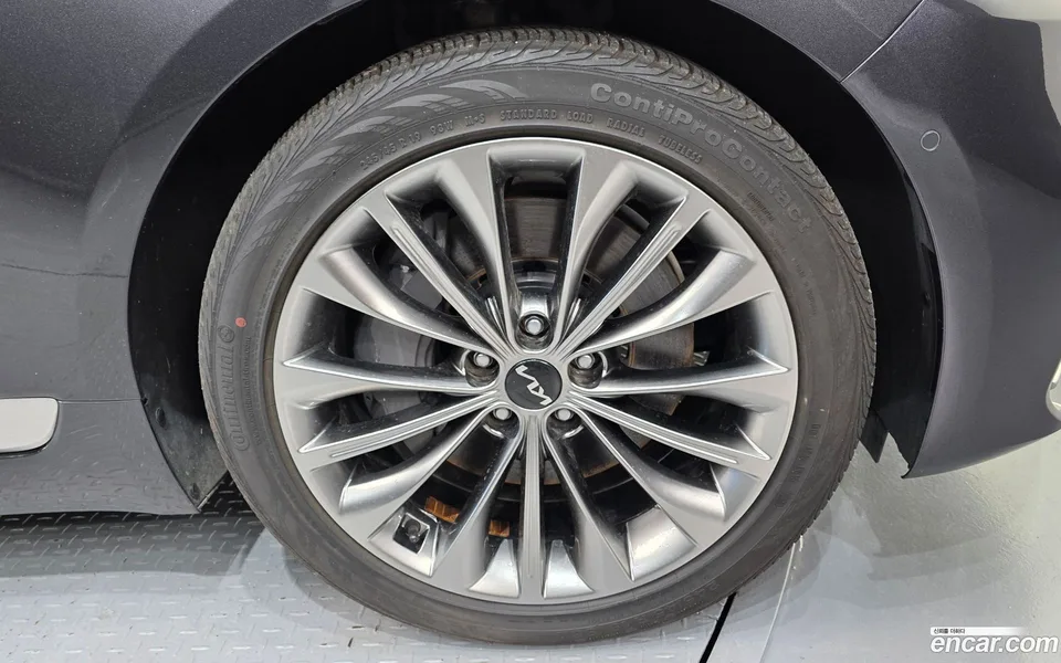 Kia K9 3.8 GDI AWD 2022 — миниатюра 5