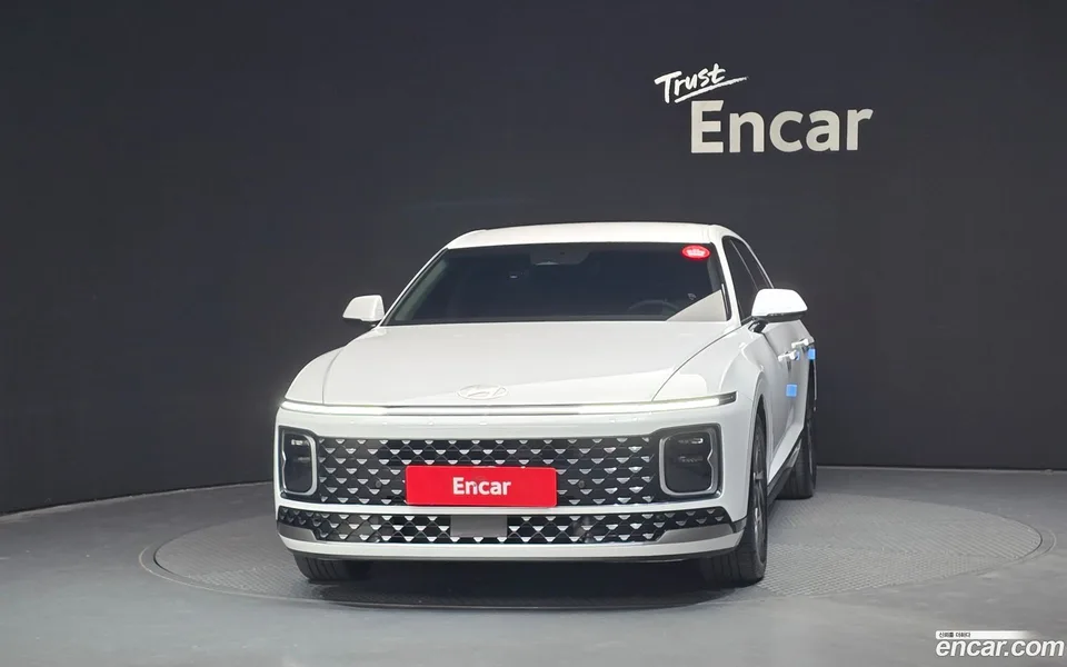 Hyundai Grandeur Hybrid 2023 — миниатюра 3