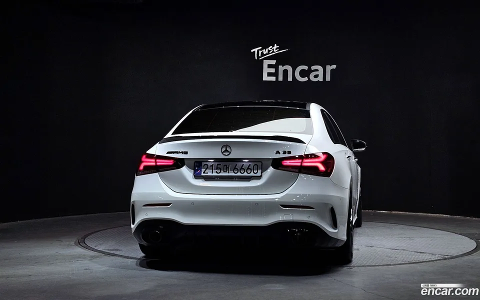 Mercedes-Benz A-Class AMG A35 4MATIC 2022 — миниатюра 4