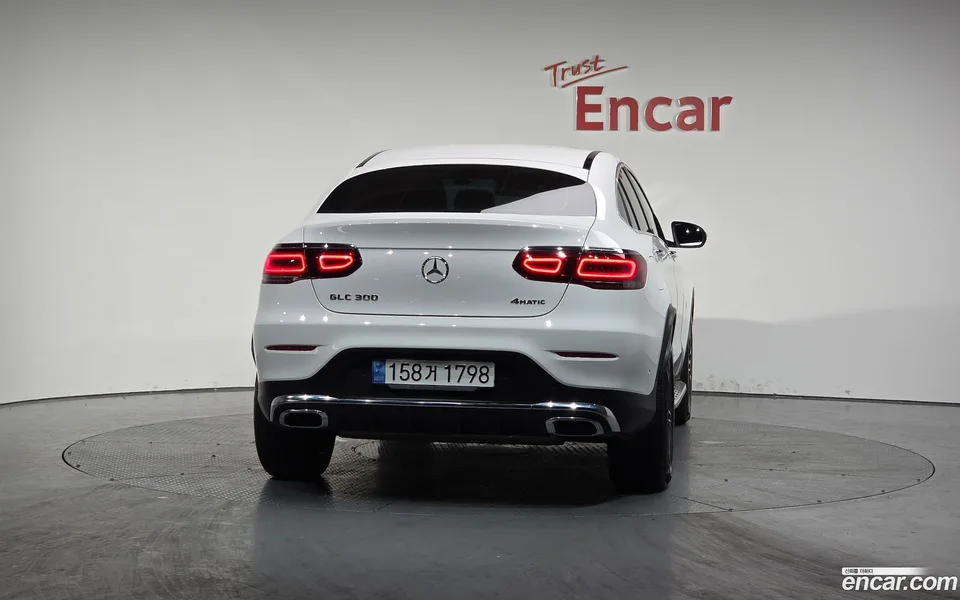 Mercedes-Benz GLC-Class GLC300 4MATIC 2023 — миниатюра 4