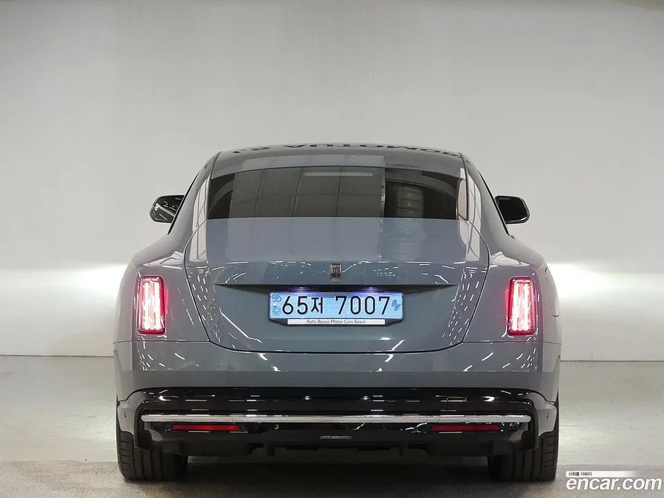 Rolls-Royce Spectre 2024 — миниатюра 3