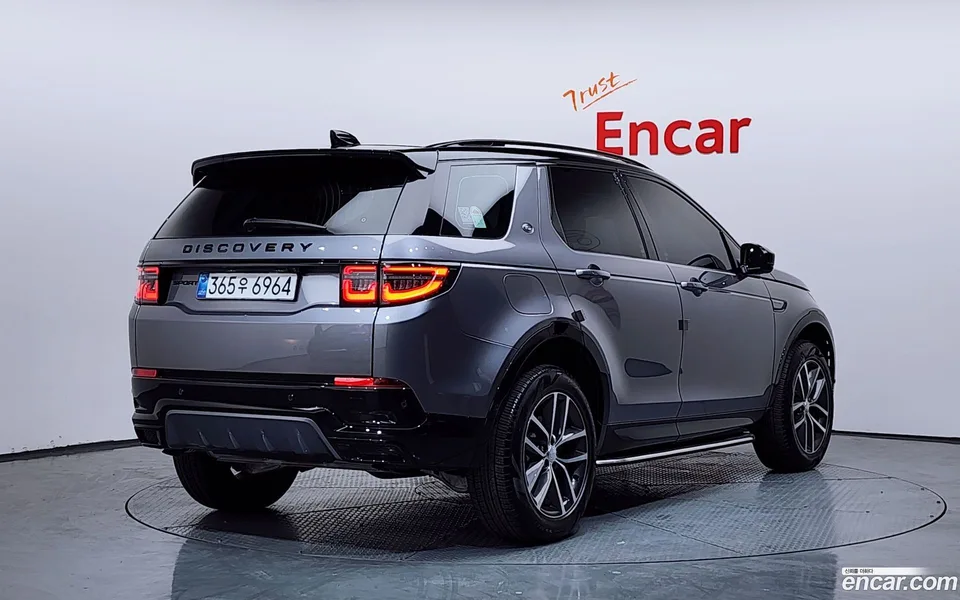 Land Rover Discovery Sport P250 SE 2025 — миниатюра 2