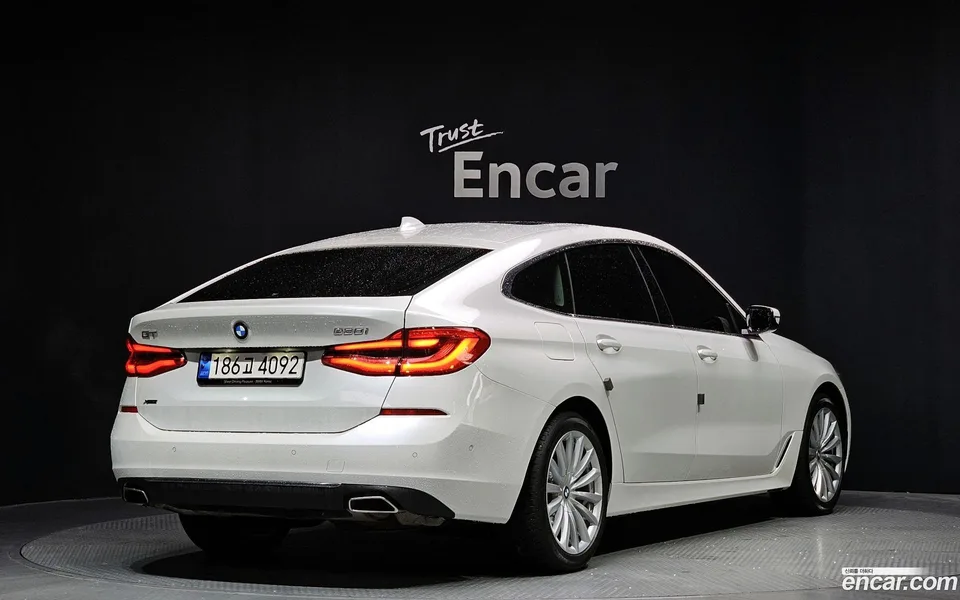 BMW 6 Series GT 630i xDrive 2022 — миниатюра 2