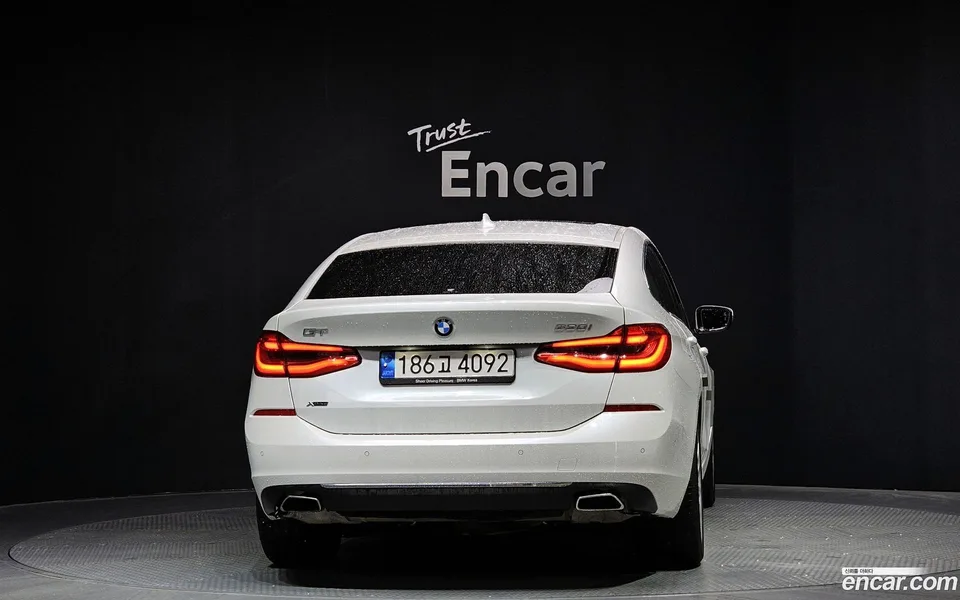 BMW 6 Series GT 630i xDrive 2022 — миниатюра 4