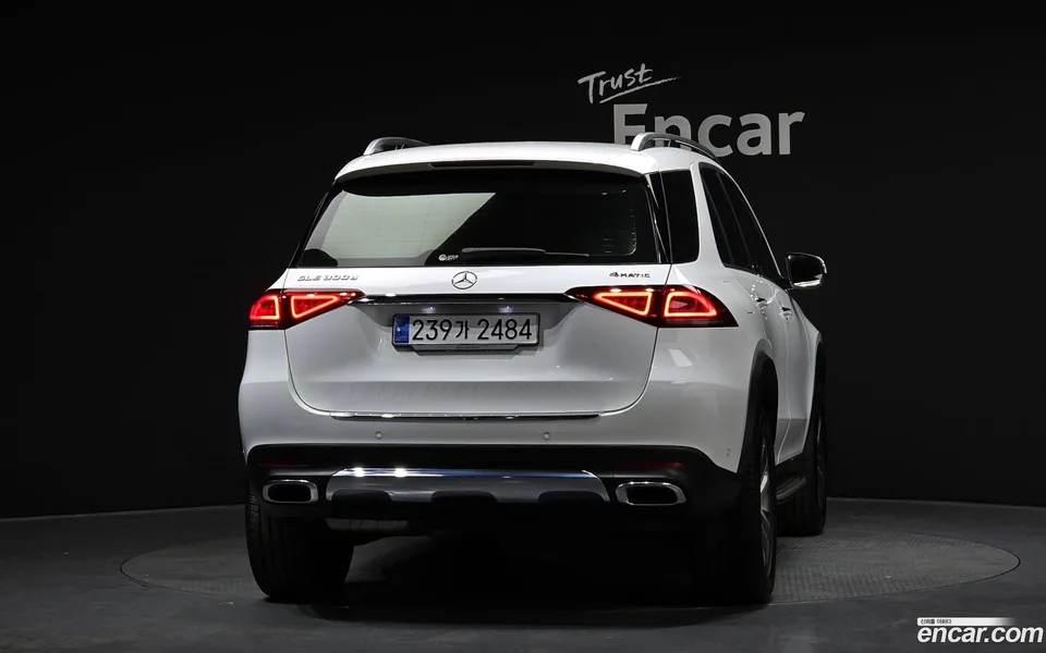 Mercedes-Benz GLE-Class GLE300d 4MATIC 2023 — миниатюра 4