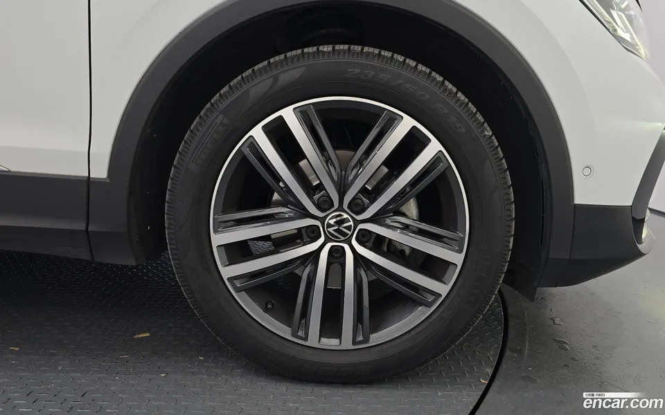 Volkswagen Tiguan 2.0 TDI 2022 — миниатюра 5