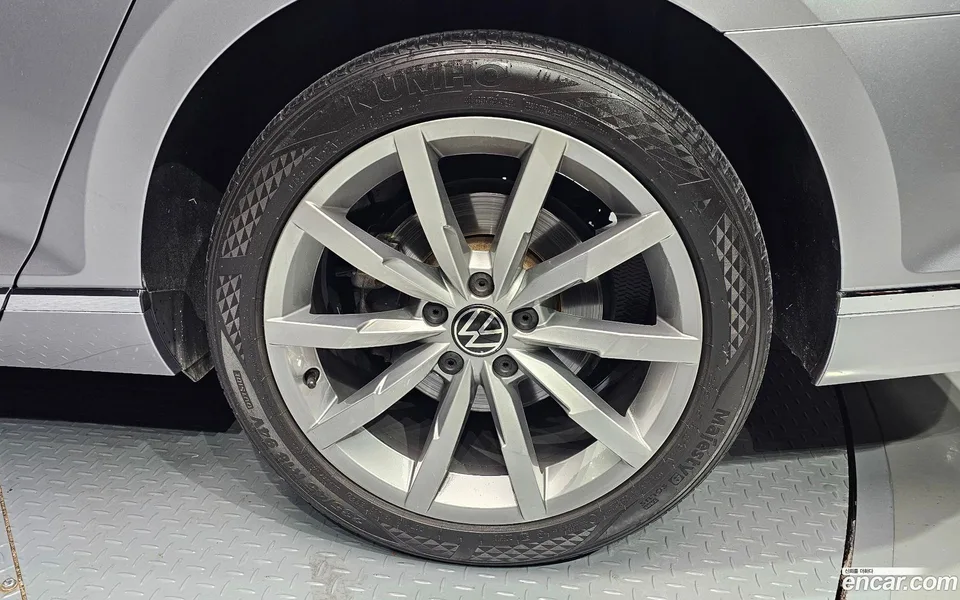 Volkswagen Passat GT 2.0 TDI 2022 — миниатюра 5