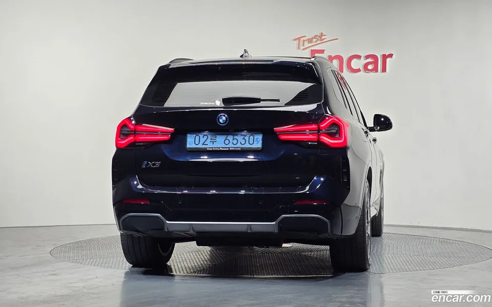 BMW iX3 M 2025 — миниатюра 4