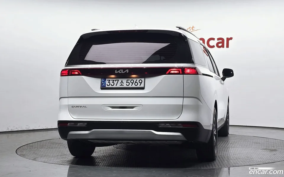 Kia Carnival 9 2023 — миниатюра 4