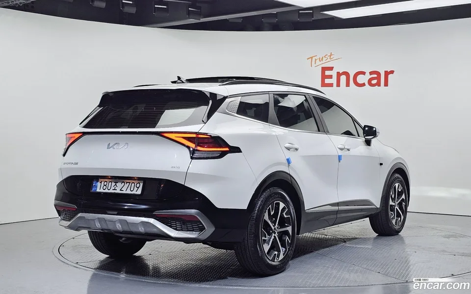 Kia Sportage Hybrid 2WD 2022 — миниатюра 2