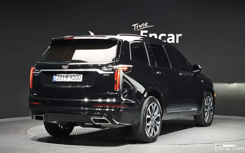 Cadillac XT6 3.6 2022 — миниатюра 2
