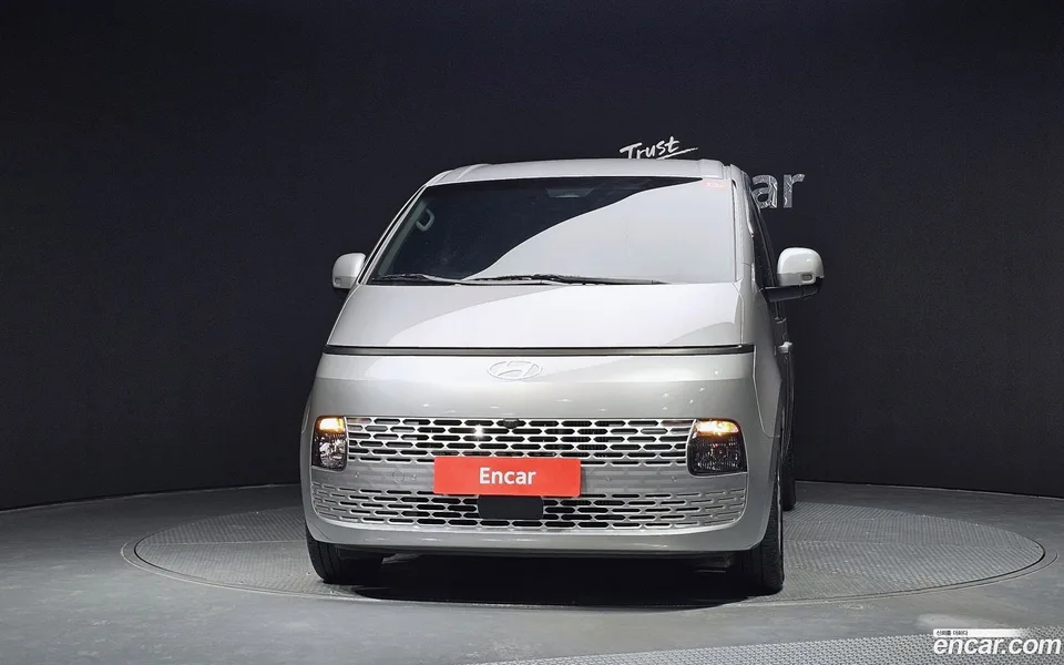 Hyundai Staria 4WD 9 2024 — миниатюра 3