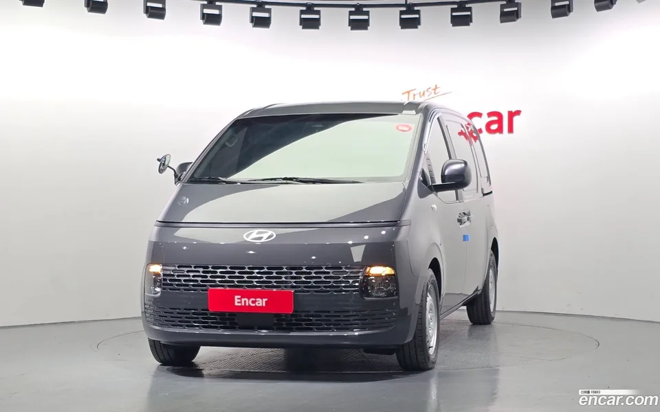 Hyundai Staria 3 2025 — миниатюра 3