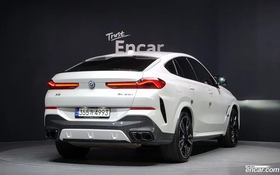 BMW X6 M60i 2024 — миниатюра 2